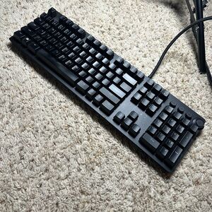 Razer Huntsman V1 Keyboard | Purple Switches